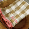 Serviette de table brodée / Bichette